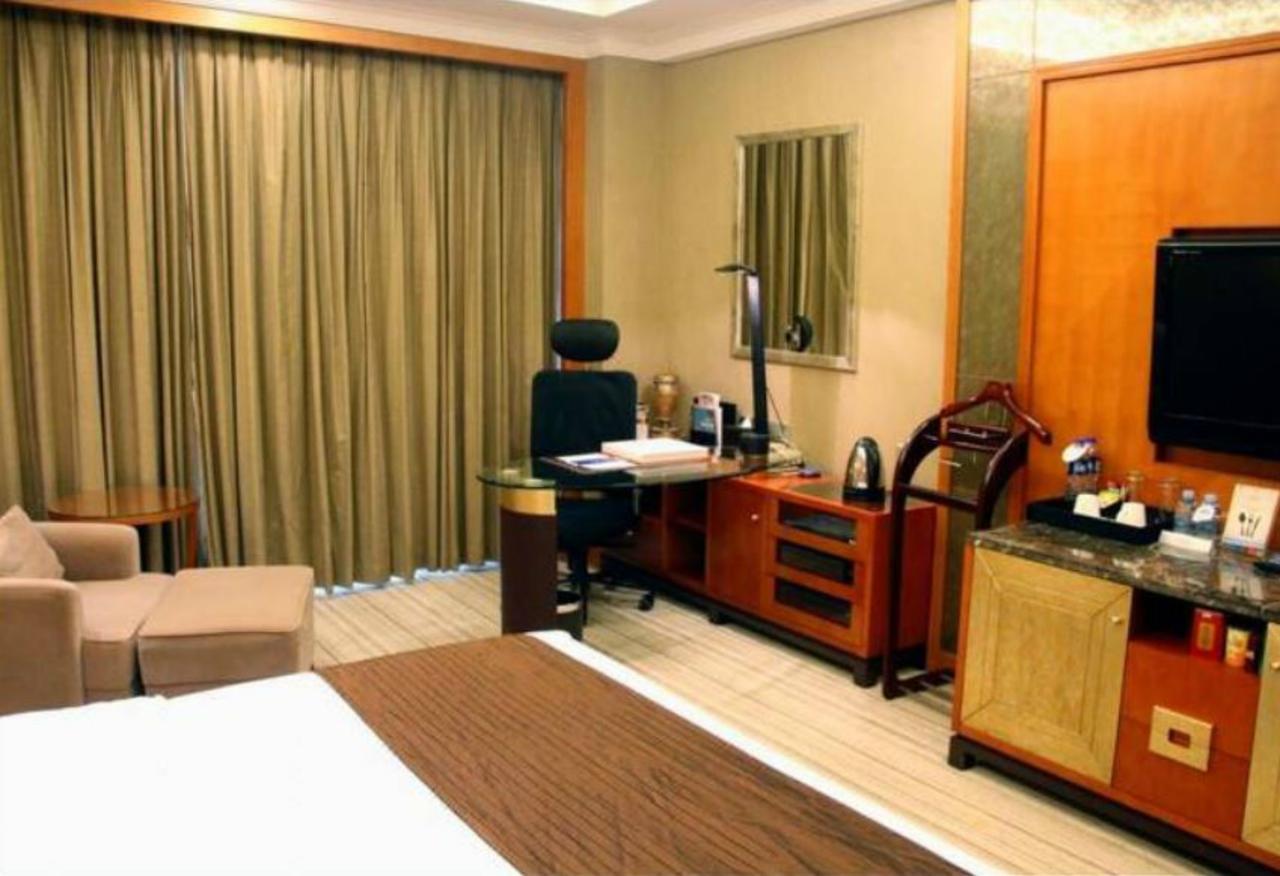 Howard Johnson Tech Center Plaza Хэфэй Экстерьер фото